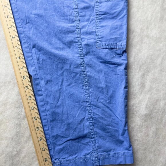Chico's Womens Light Blue Straight Leg Cargo Pocket Capri Pants Size 2.5 US L - Picture 9 of 10